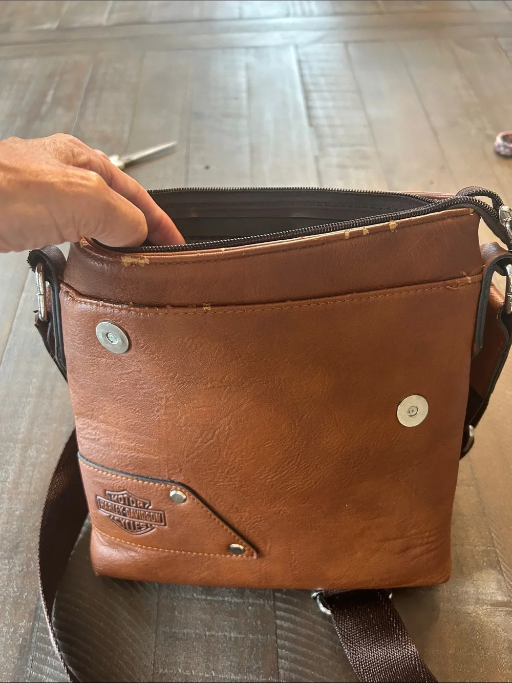 Harley-Davidson Hand made Tan/Brown Leather Messenger Bag with Shoulder Strap